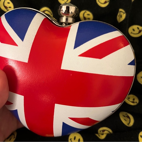 2005 Gem London Heart Clutch Britain Hard Shell - Picture 5 of 7